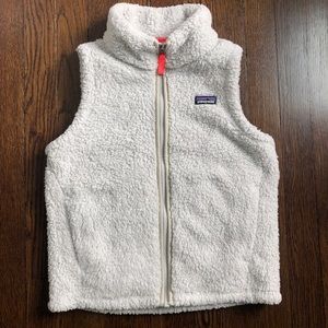 WORN TWICE- Girls Gray Patagonia Zip-up Vest